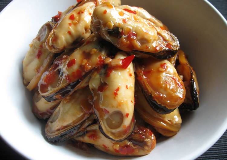 Recipe of Homemade Sweet Chilli Marinated Mussels