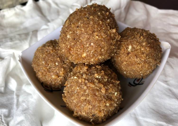 Diet ladoo - Ragi churma ladoo