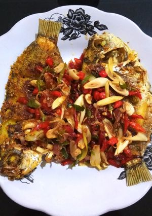 Foto resep Ikan Goreng Sambal Matah