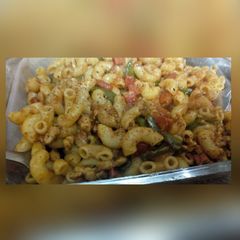A picture of Tikka macaroni.