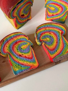 Una foto de Pan Rainbow (Sin Tacc) 🌈 🍞