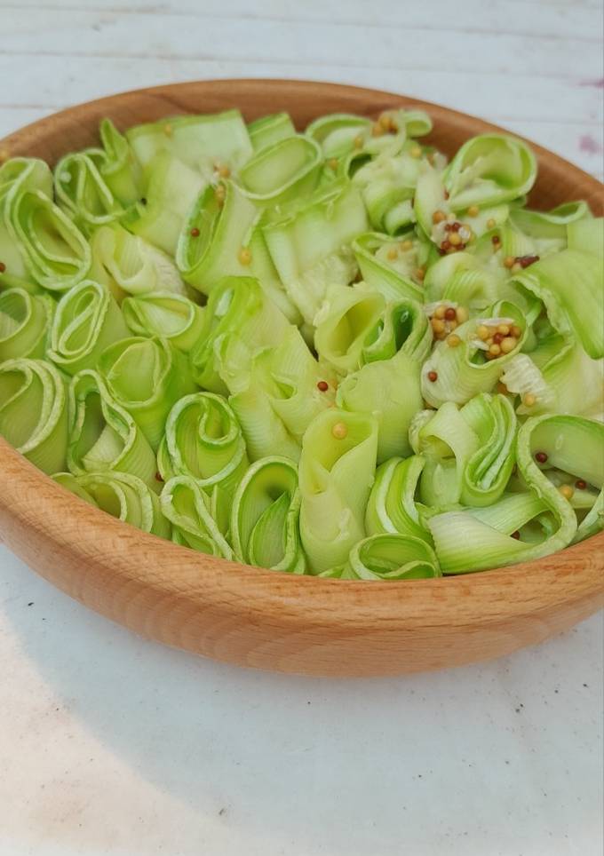 Кабачок салатний