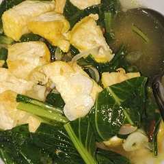 รูปของ Sayur Bening Sawi Hijau + Tahu