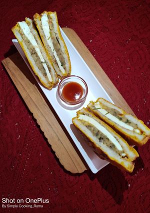 A picture of Paneer Bread Pakoda.