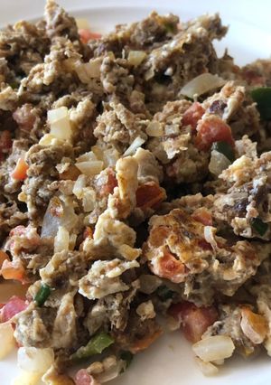 Una foto de Machaca a la sonorense con verdura y claras de huevo