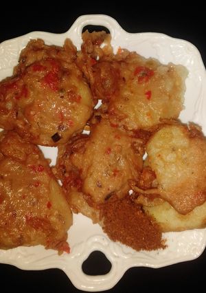 A picture of Fried yam into flour.