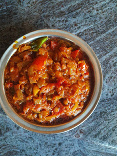 வெங்காய தக்காளி சாம்பல் (Venkaya thakkali sambal recipe in tamil) செய்முறை முக்கிய புகைப்படம்