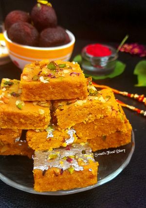 A picture of Besan or Gur ki Burfi.