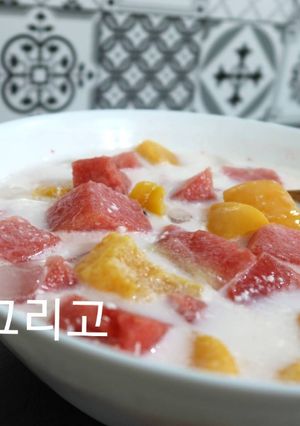 冰冰涼涼西瓜花菜수박화채 的食譜成品照片