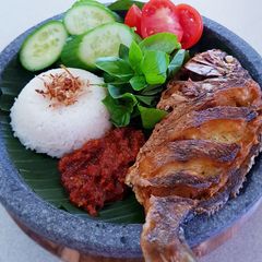 A picture of IKAN GORENG SAMBAL TRASI LALAPAN (Fried Fish with Sambal, Veg).