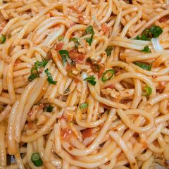 A picture of Long Macaroni pasta.