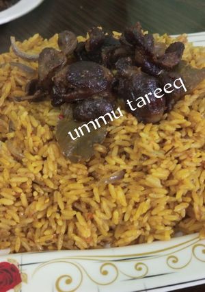 Jollof din shinkafa da gundun kaza ainihin hoton girkin