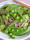 Soba freddi con fave e piselli mangiatutto😋🇯🇵🥢