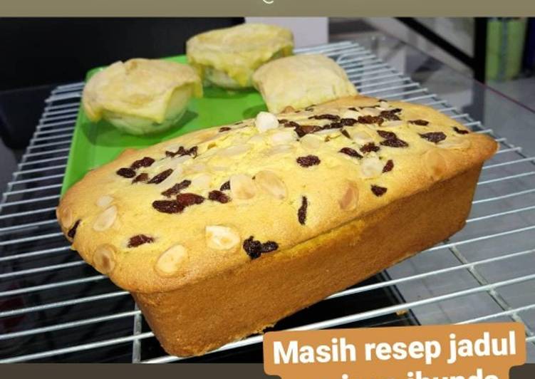 Cara Gampang Menyiapkan Vanilla Raisin Cake Anti Gagal