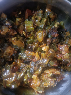 வெண்டைக்காய் பொரியல்(vendaikkai poriyal recipe in tamil) செய்முறை முக்கிய புகைப்படம்