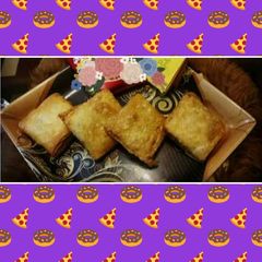 A picture of Pizza Parcels.