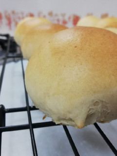 Una foto de Panecillos rellenos de queso🧀