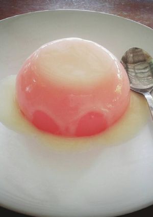 Foto resep Puding yoghurt strawberry vla vanila
