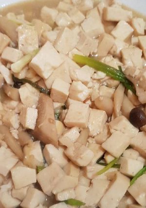 A picture of Sauteed Silky Tofu.
