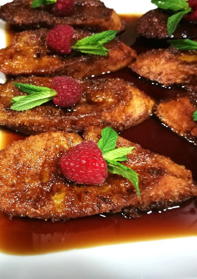 Una foto de Torrijas al vino blanco y canela para la Semana santa