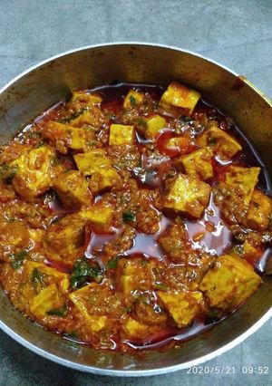 मटर पनीर (matar paneer recipe in Hindi) रेसिपी मुख्य फोटो