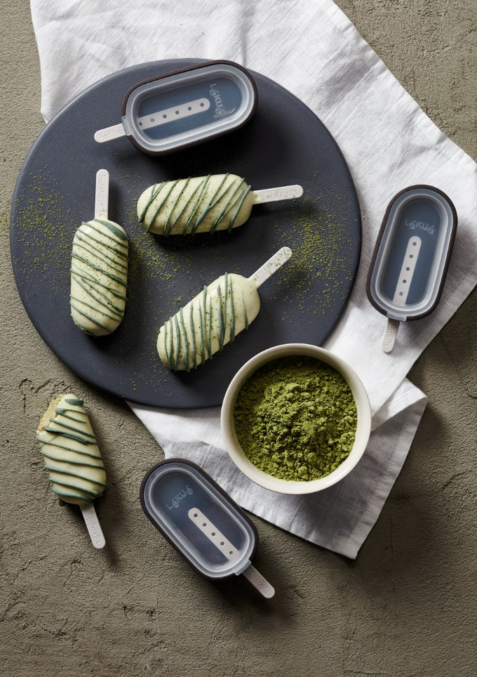 Una foto de Helado cremoso de té matcha | Moldes para helado cremoso - Lékué