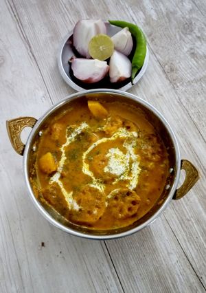 A picture of Louts stem curry.