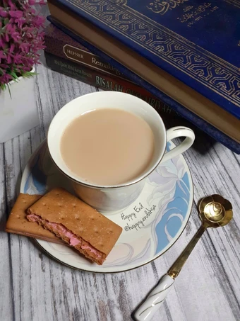 Easy Ways Prepare Recipes Teh Susu Rempah Arab (Syai Haleeb) the So Delicious Make You Drink.