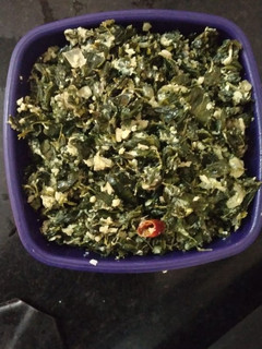 முருங்கைக்கீரை முட்டை பொரியல் (murungai muttai poriyal Recipe in tamil) செய்முறை முக்கிய புகைப்படம்