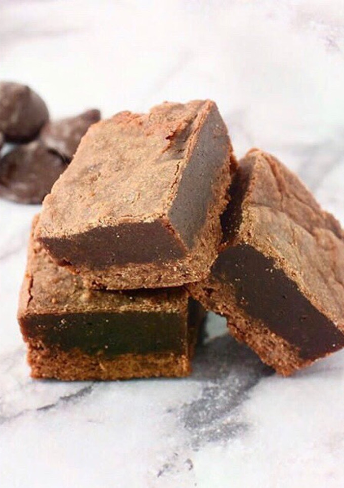 Una foto de BROWNIES fáciles 🍫