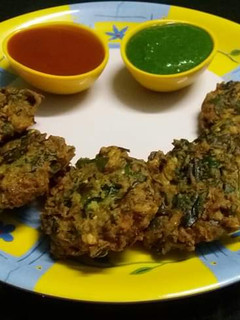 A picture of Moong Dal Vada.