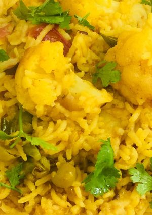A picture of Moong dal masala khichadi.