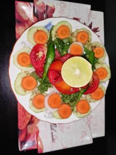 वेजिटेबल सलाद (vegetable salad recipe in hindi) रेसिपी मुख्य फोटो