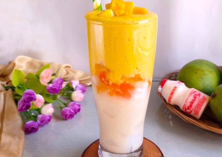 Milky Mango Yakult with Jelly Nata de Coco