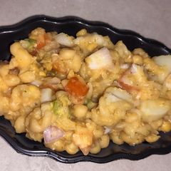 A picture of White peas chaat.