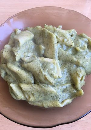 Una foto de Fideos con salsa verde🥦