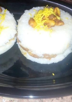 A picture of Instant idli dabeli.