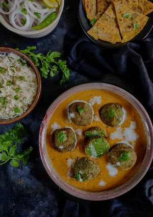 A picture of Shahi palak kofta.