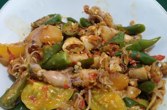 Anti Ribet, Bikin 115. Tumis Cumi Asin Balado Kekinian
