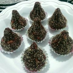 Beetroot modak A picture of Beetroot modak.
