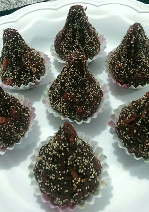 A picture of Beetroot modak.