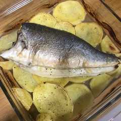 Una foto de Lubina al horno