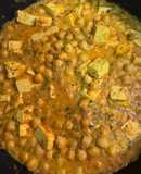 Garbanzos con tofu y crema Thai