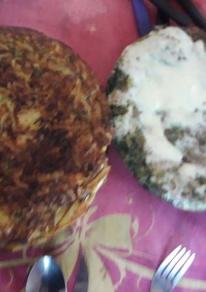 Una foto de Tortilla de papas y espinacas
