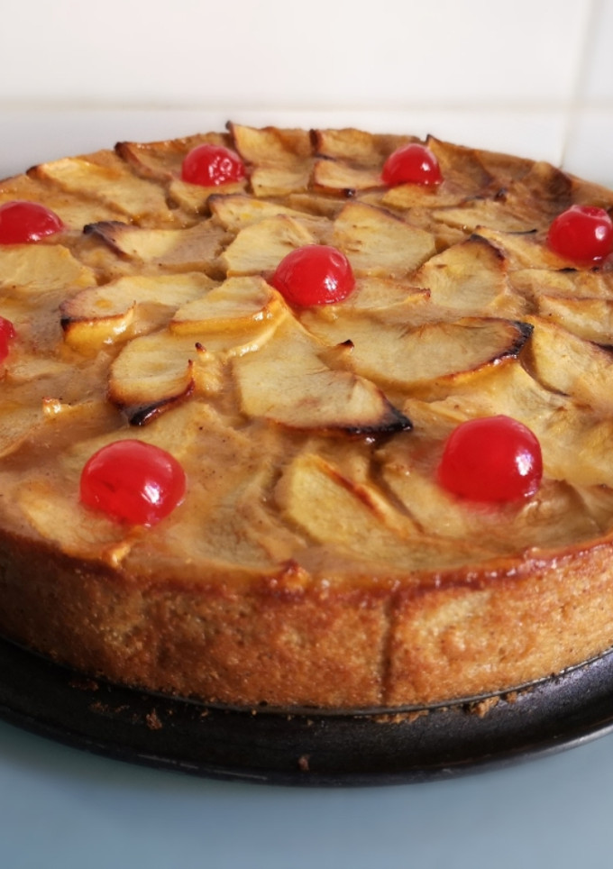 Una foto de Tarta de manzana y plátano