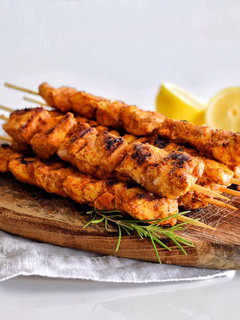 Una foto de Pinchos Morunos de Pollo