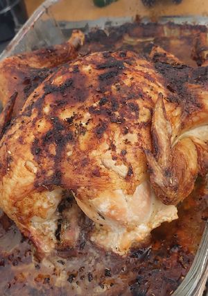 Una foto de Pollo a las Finas Hierbas en Horno