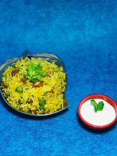 વેજીટેબલ પુલાવ (Vegetable Pulao Recipe in Gujarati) રેસીપી મુખ્ય ફોટો