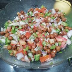 A picture of Chana Chaat.