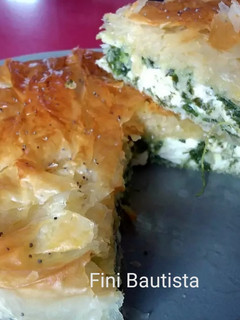 Una foto de Pastel de espinacas y acelgas con pasta filo